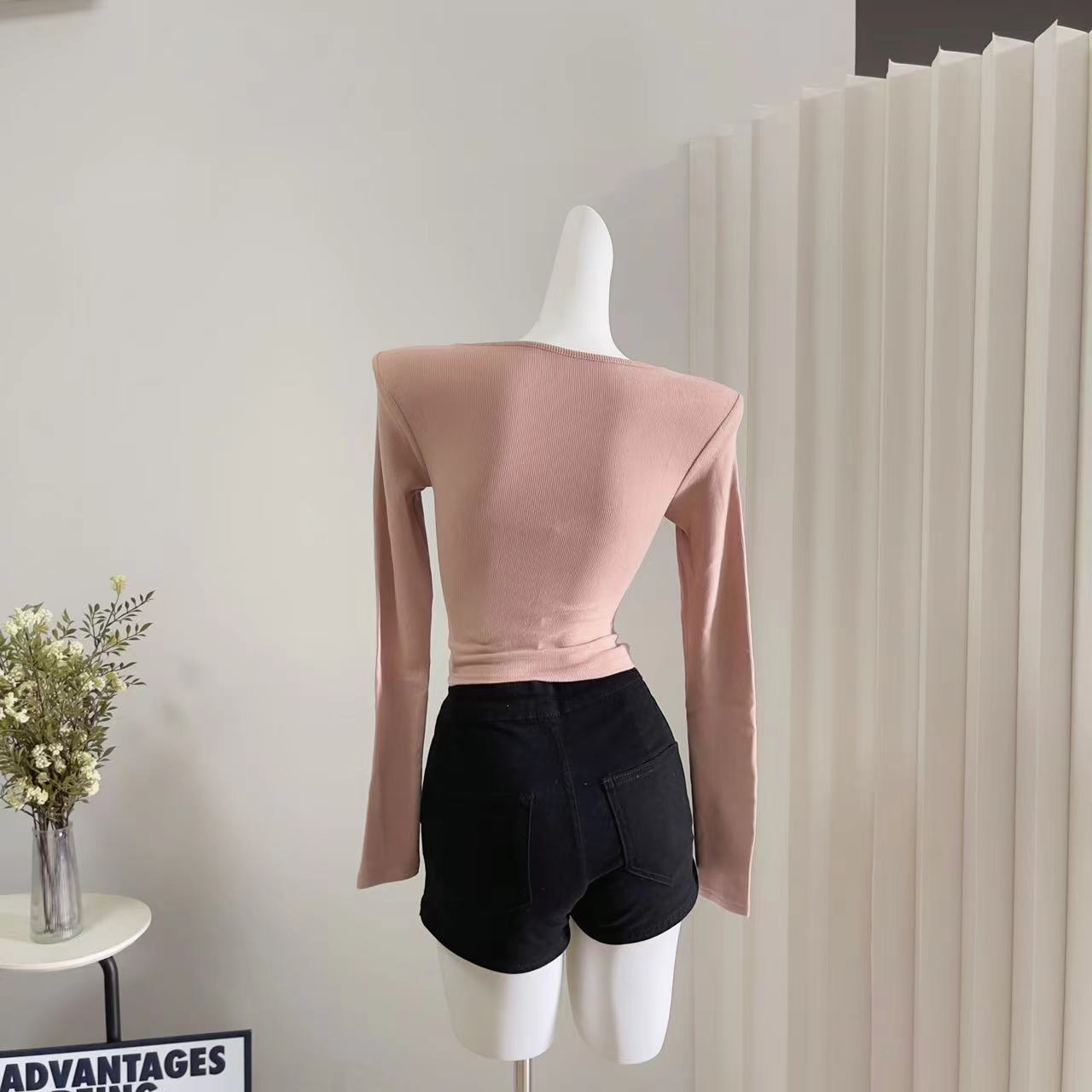 Women's White Cross V-Neck Long Sleeve Knit Top Irregular Slim Cropped Base Layer - Image 5